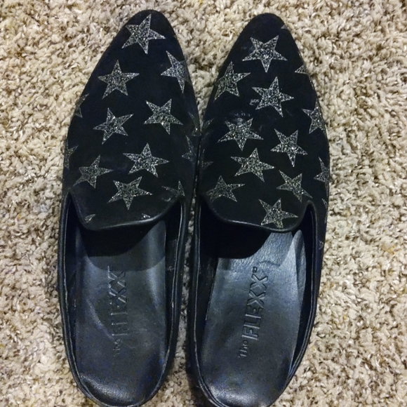 The Flex mules - Picture 4 of 5